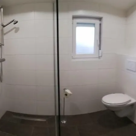 Gaestezimmer Klopfer בית הארחה 3*